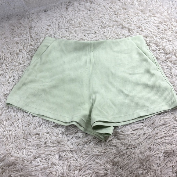 lululemon athletica Pants - Lululemon Ribbed Softstreme High-Rise Short 2" Kohlrabi Green